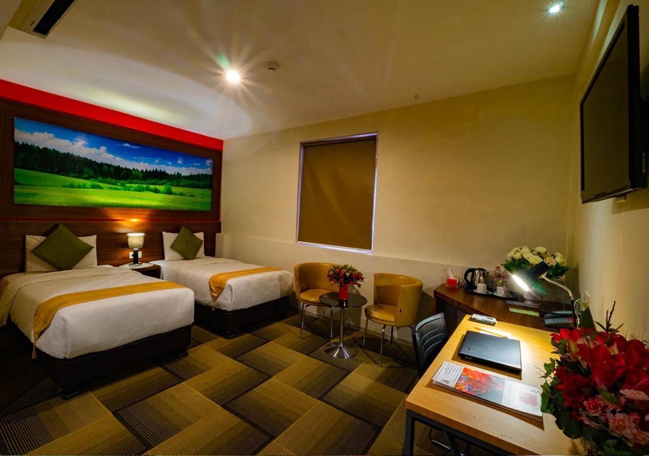 Miyanna Hotel Medan Kültér fotó
