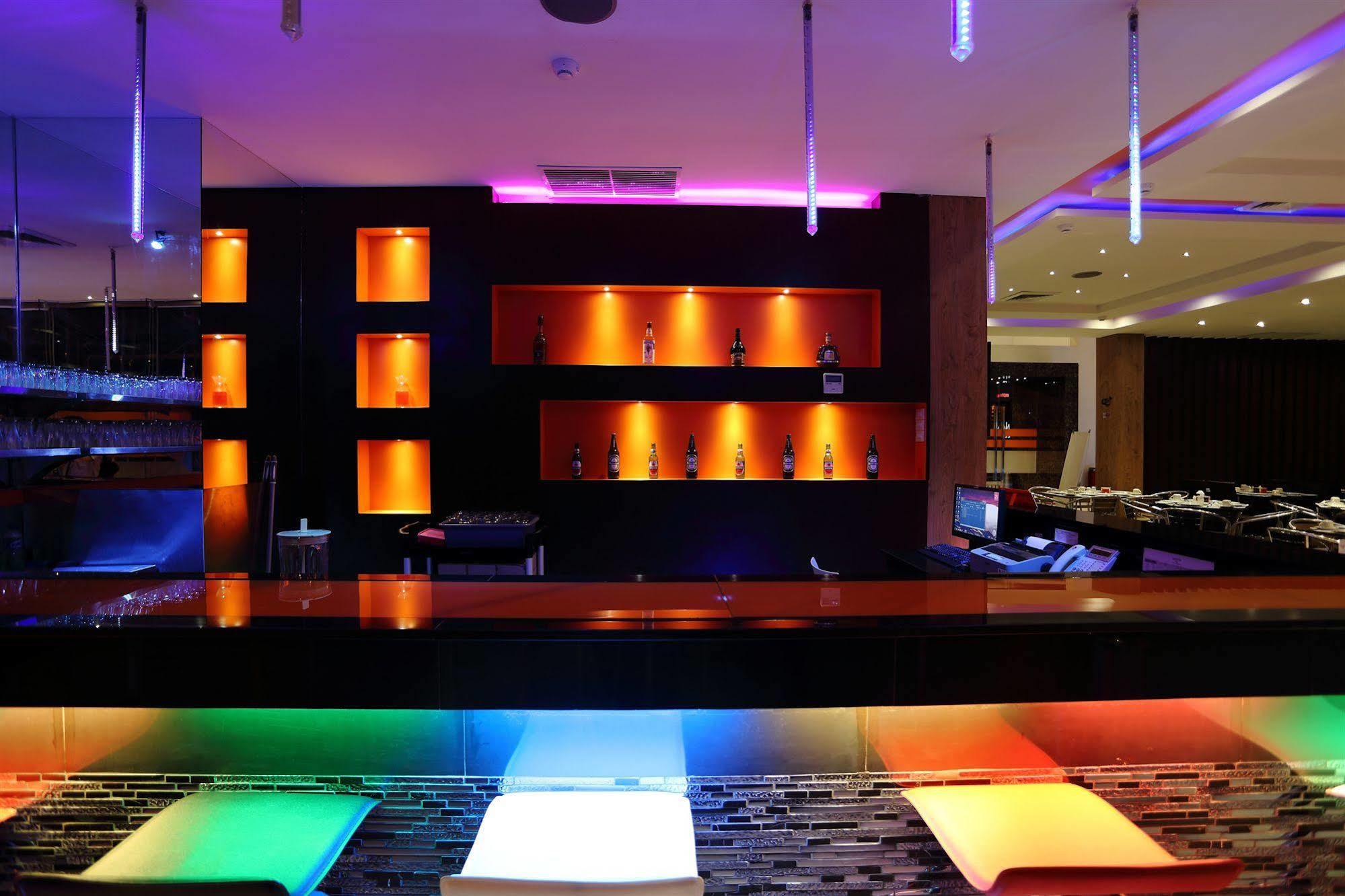 Miyanna Hotel Medan Kültér fotó